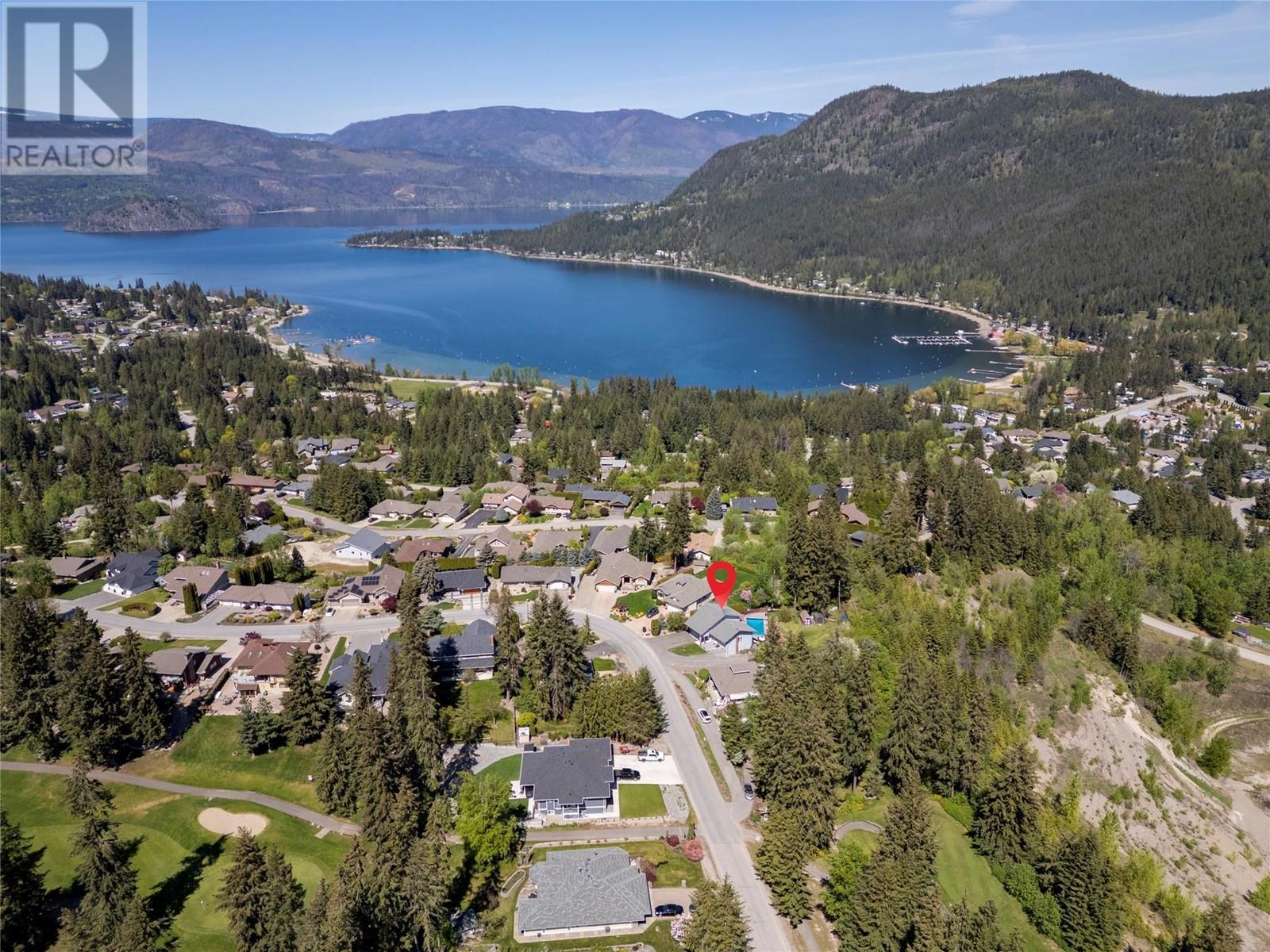 Photo 10 of 2617 Golf Course Drive, Blind Bay BC