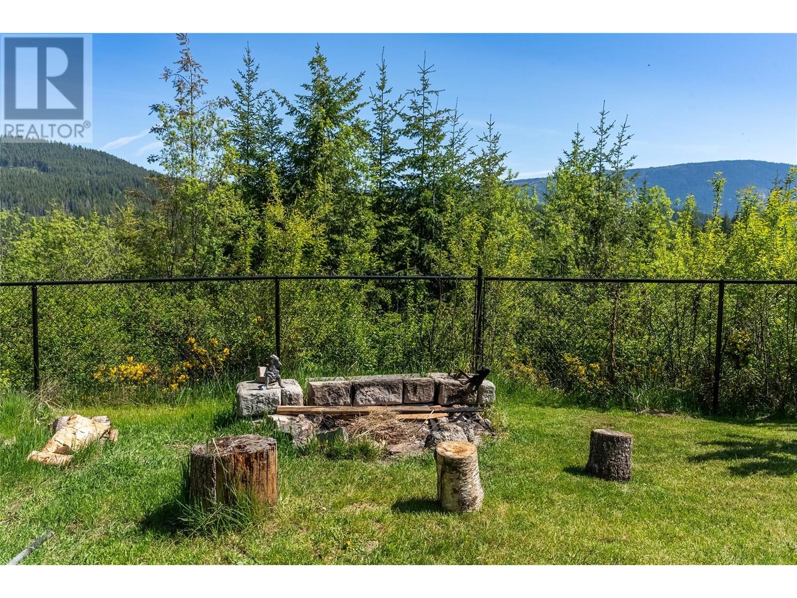 Photo 43 of 2617 Golf Course Drive, Blind Bay BC