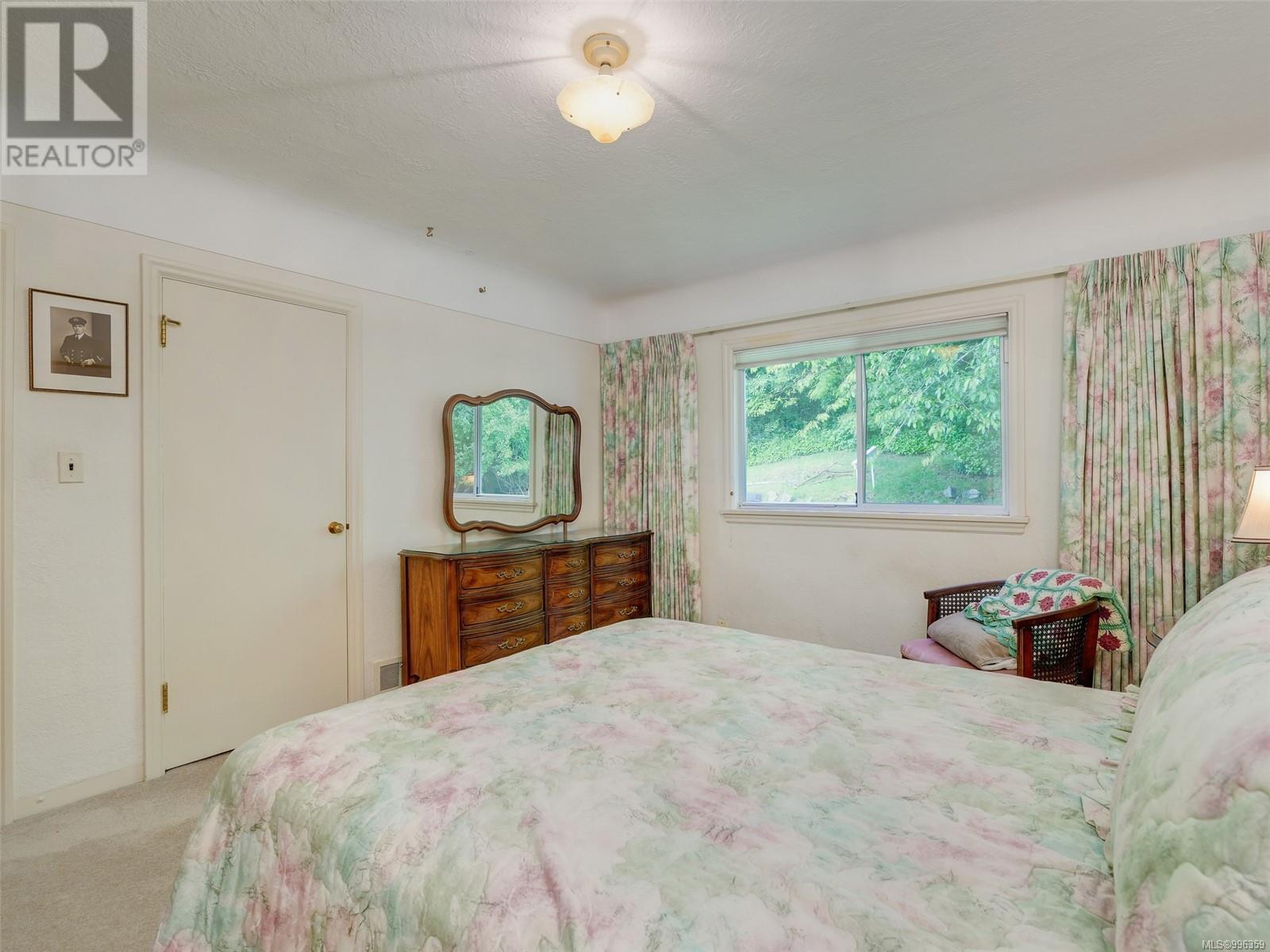  2541 Killarney Place, Saanich