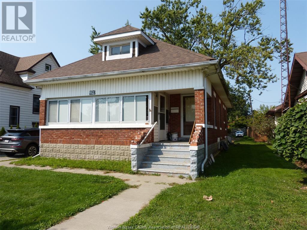 Photo 2 of 119 Erie Street South, Leamington ON