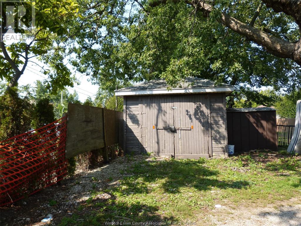 Photo 3 of 119 Erie Street South, Leamington ON