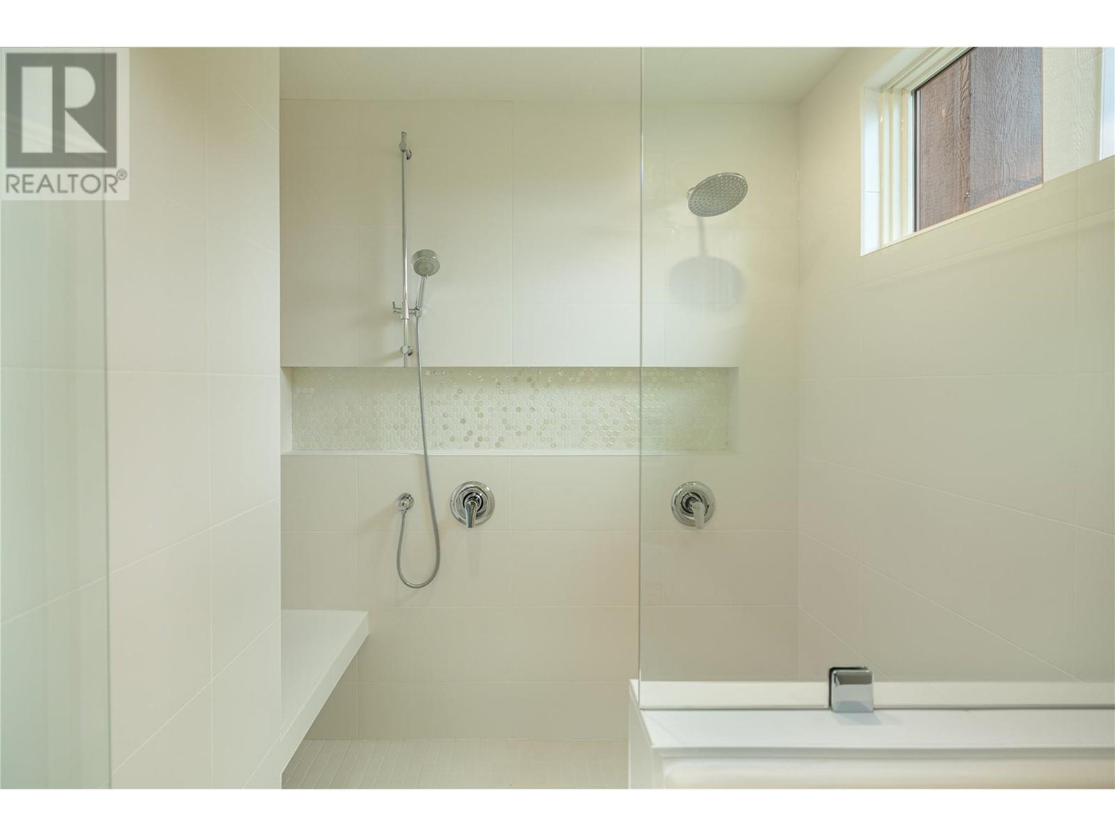  4369 Kensington Drive, Kelowna