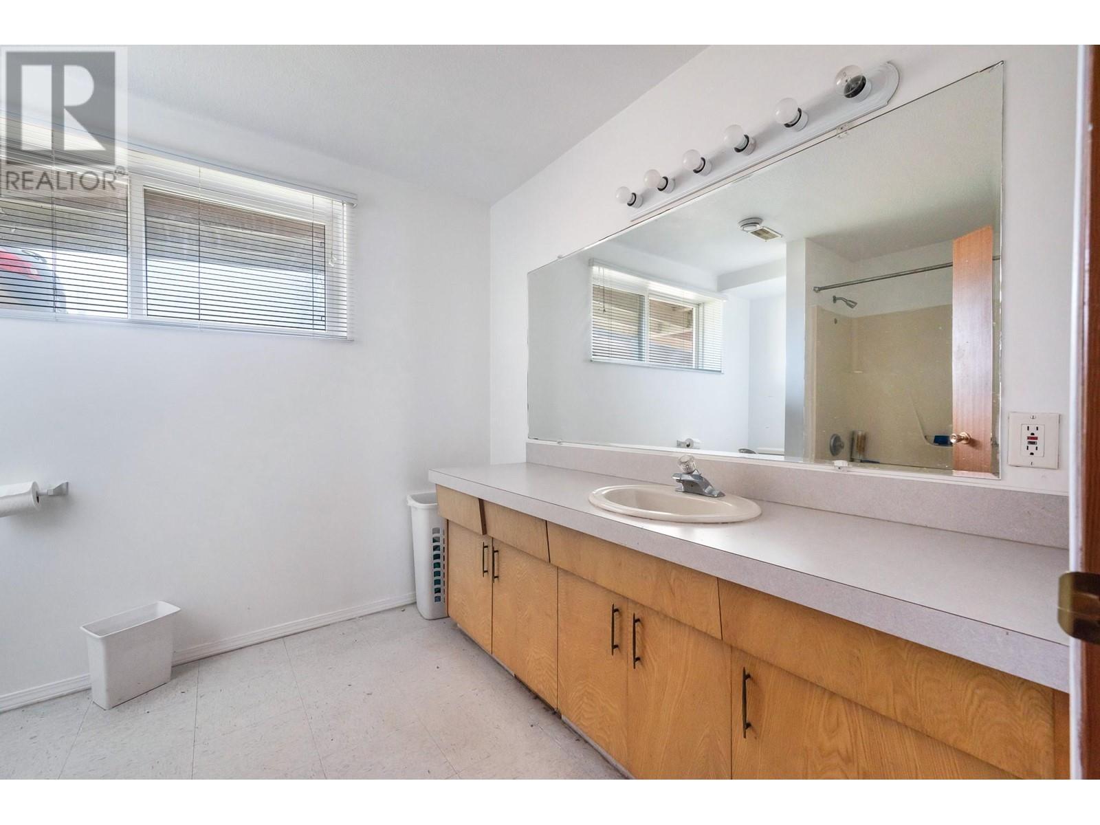 4315 27 Street, Vernon