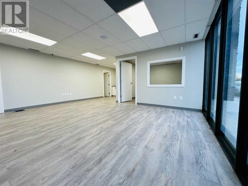 Photo 4 of 11423 98 Avenue, Grande Prairie AB
