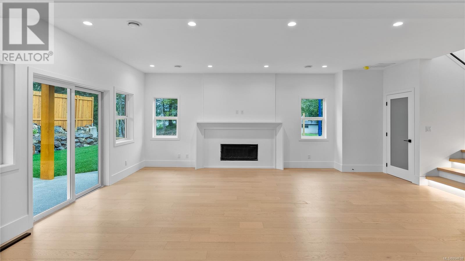  804 Tomack Loop, Langford