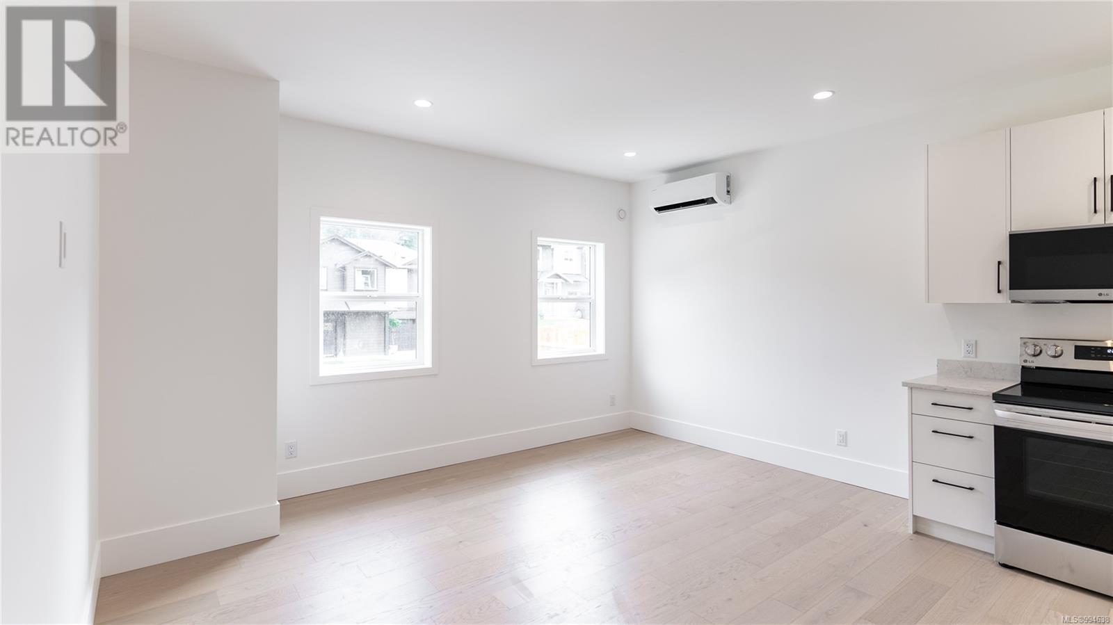  804 Tomack Loop, Langford