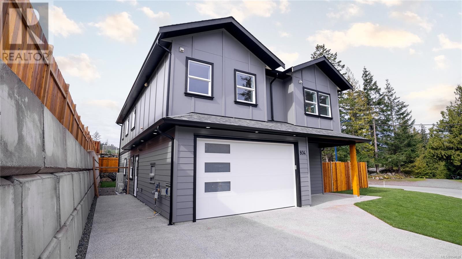  804 Tomack Loop, Langford