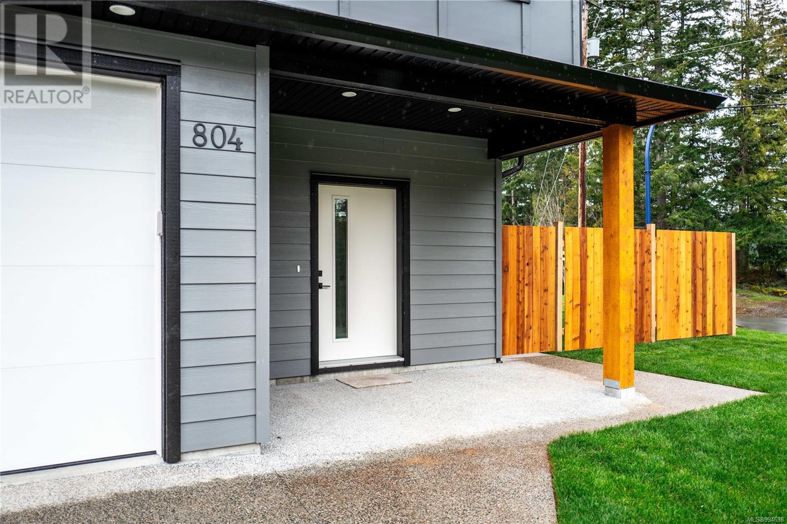  804 Tomack Loop, Langford