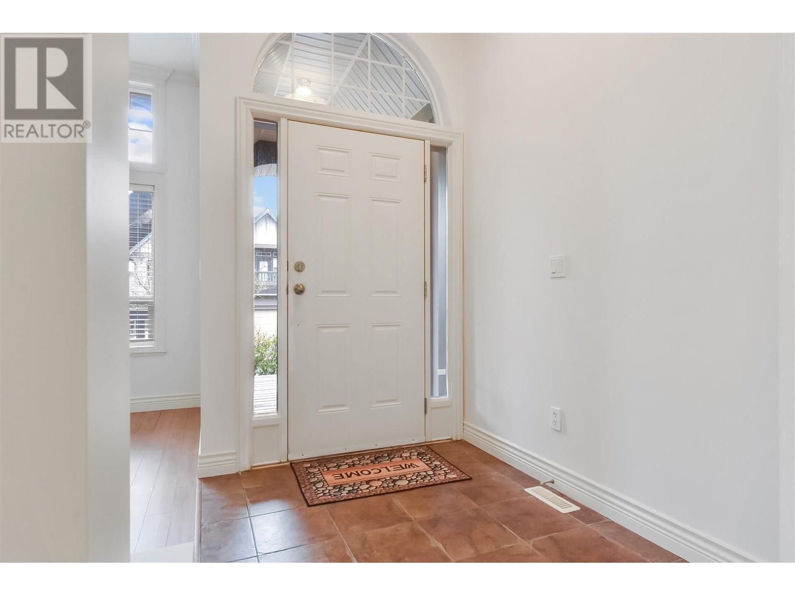 19243 FIELDSTONE WALK, Pitt Meadows