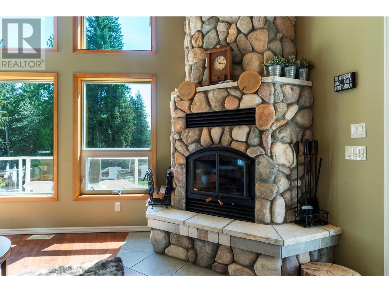 Photo 19 of 7889 Gardiner Road, Anglemont BC