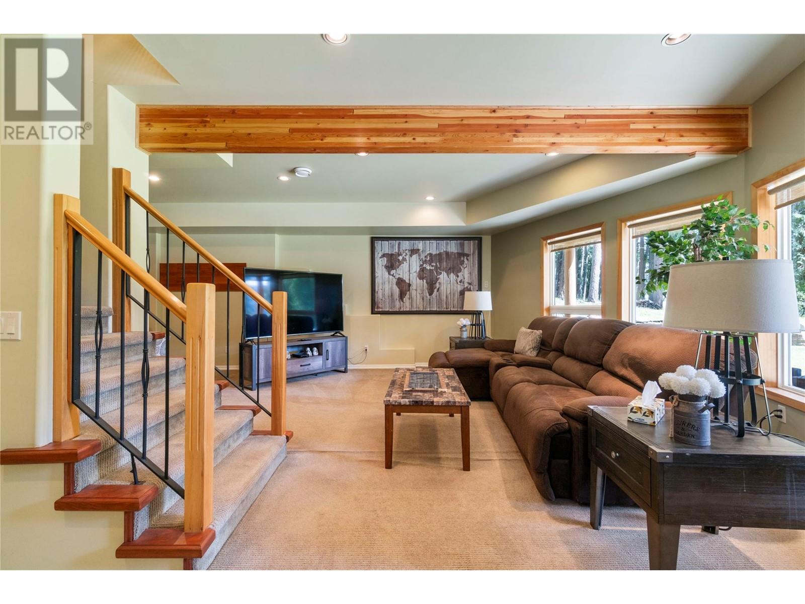 Photo 35 of 7889 Gardiner Road, Anglemont BC