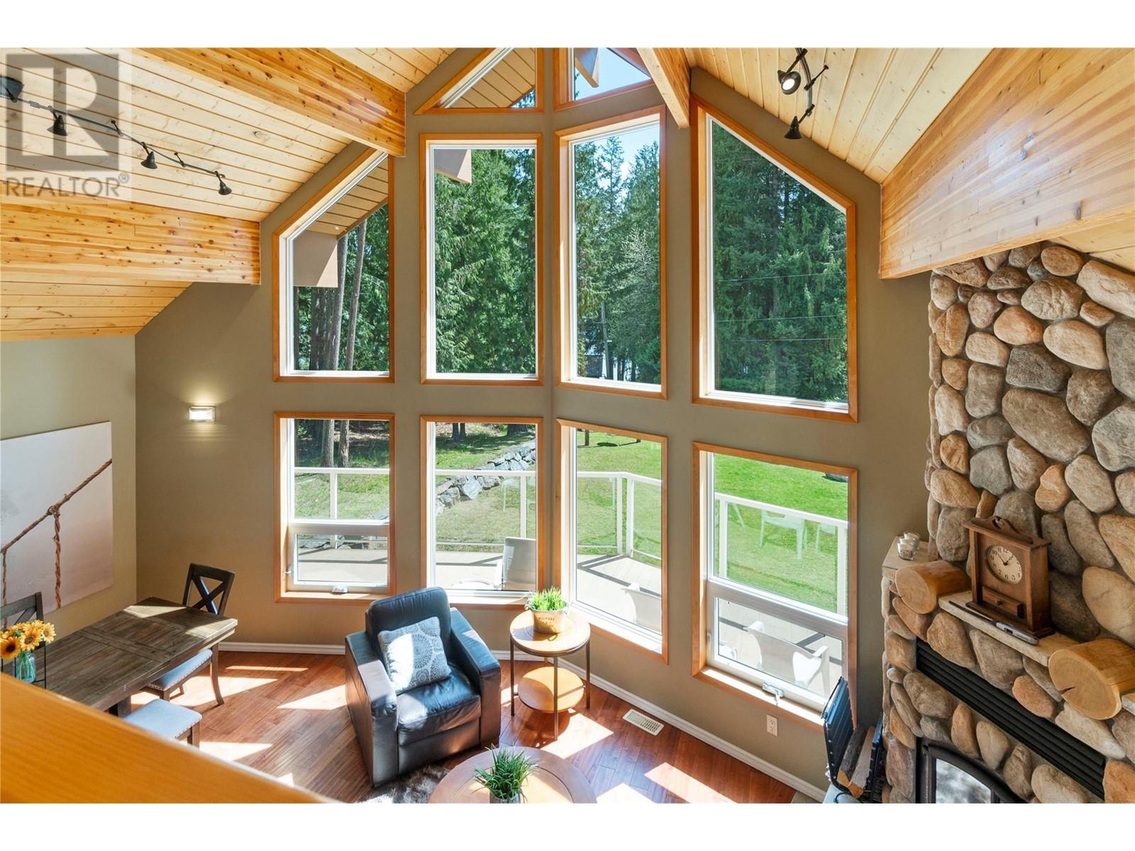 Photo 21 of 7889 Gardiner Road, Anglemont BC