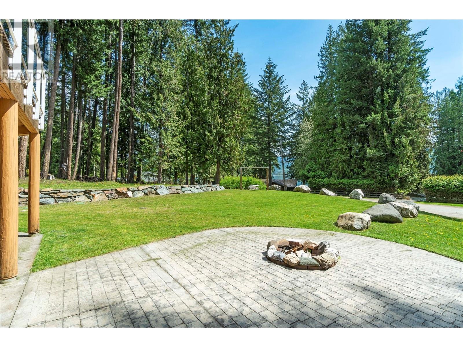 Photo 45 of 7889 Gardiner Road, Anglemont BC