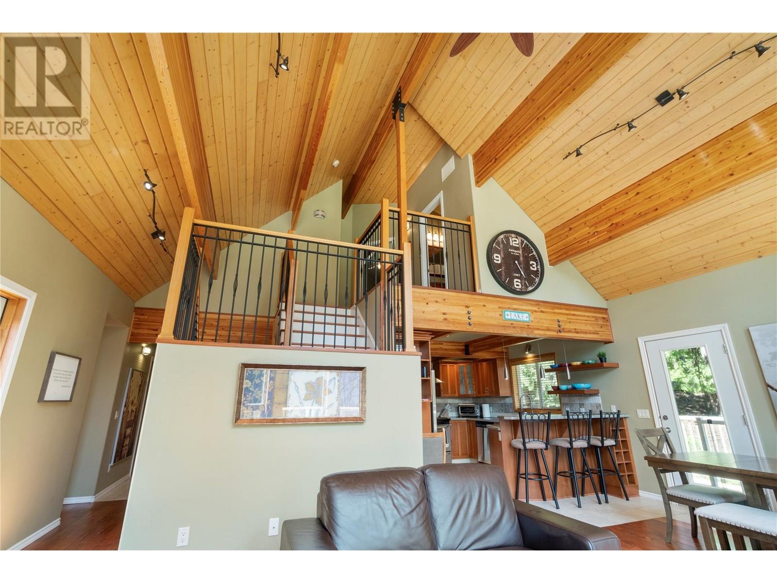 Photo 17 of 7889 Gardiner Road, Anglemont BC