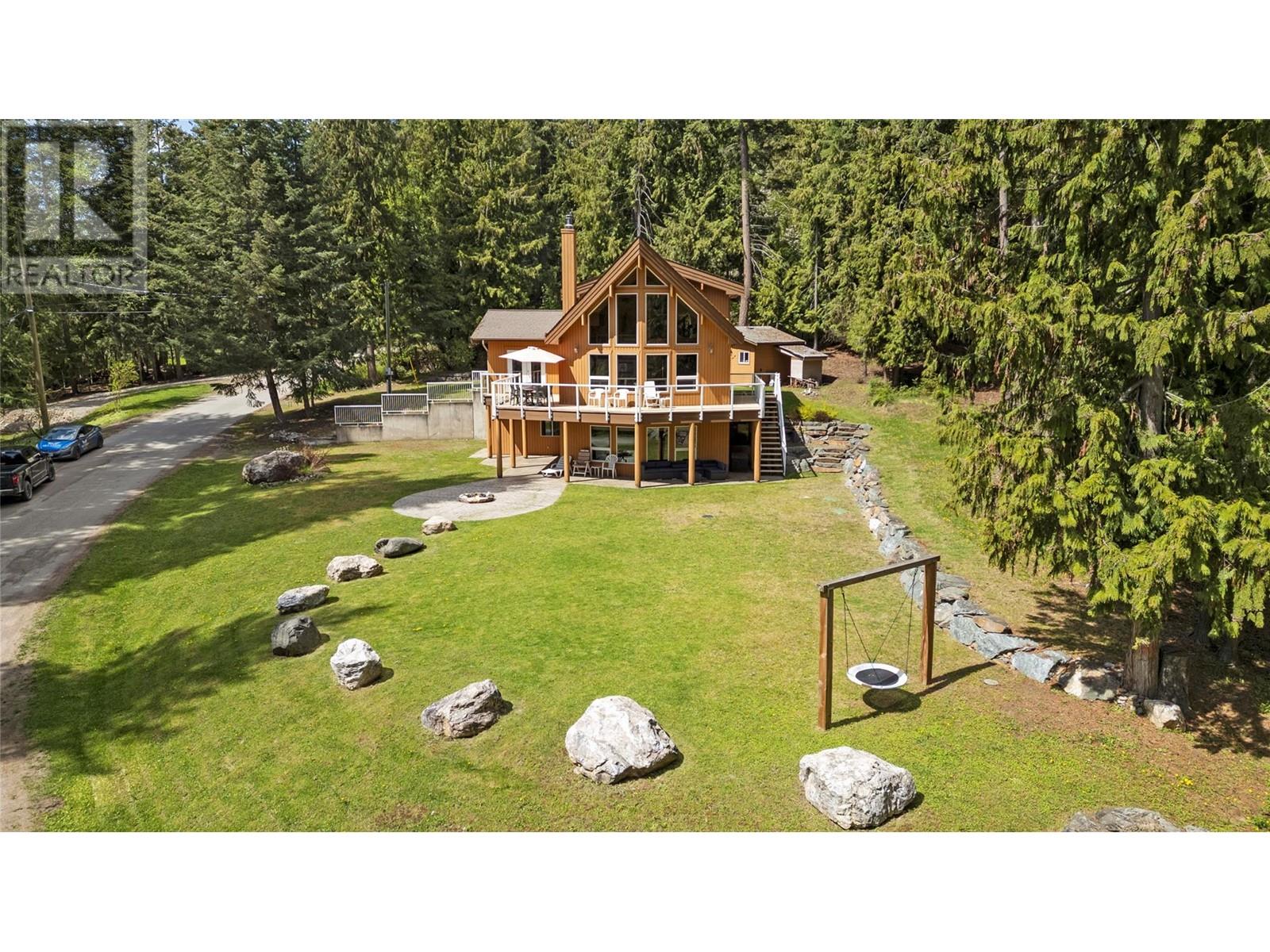 Photo 3 of 7889 Gardiner Road, Anglemont BC