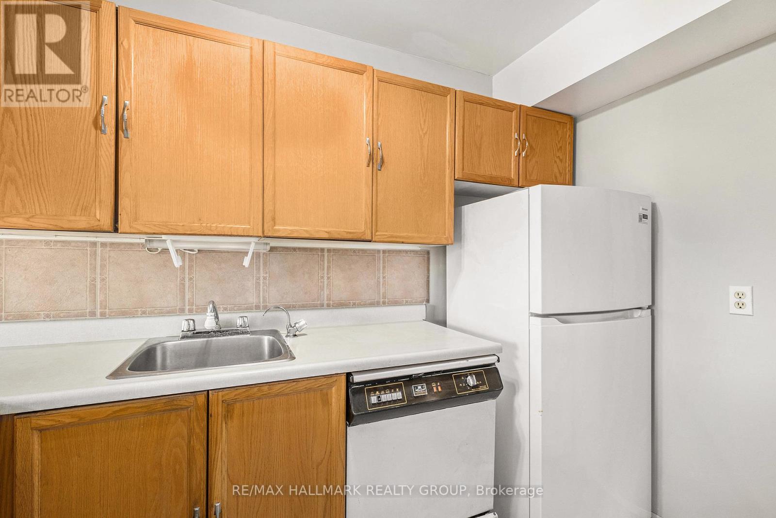 Photo 16 of 306 316 Savard Avenue, Ottawa ON