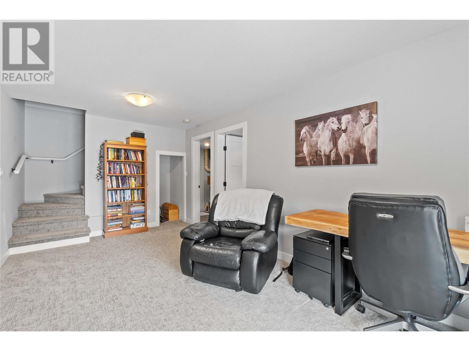 2939 Wetaskiwin Road, Falkland