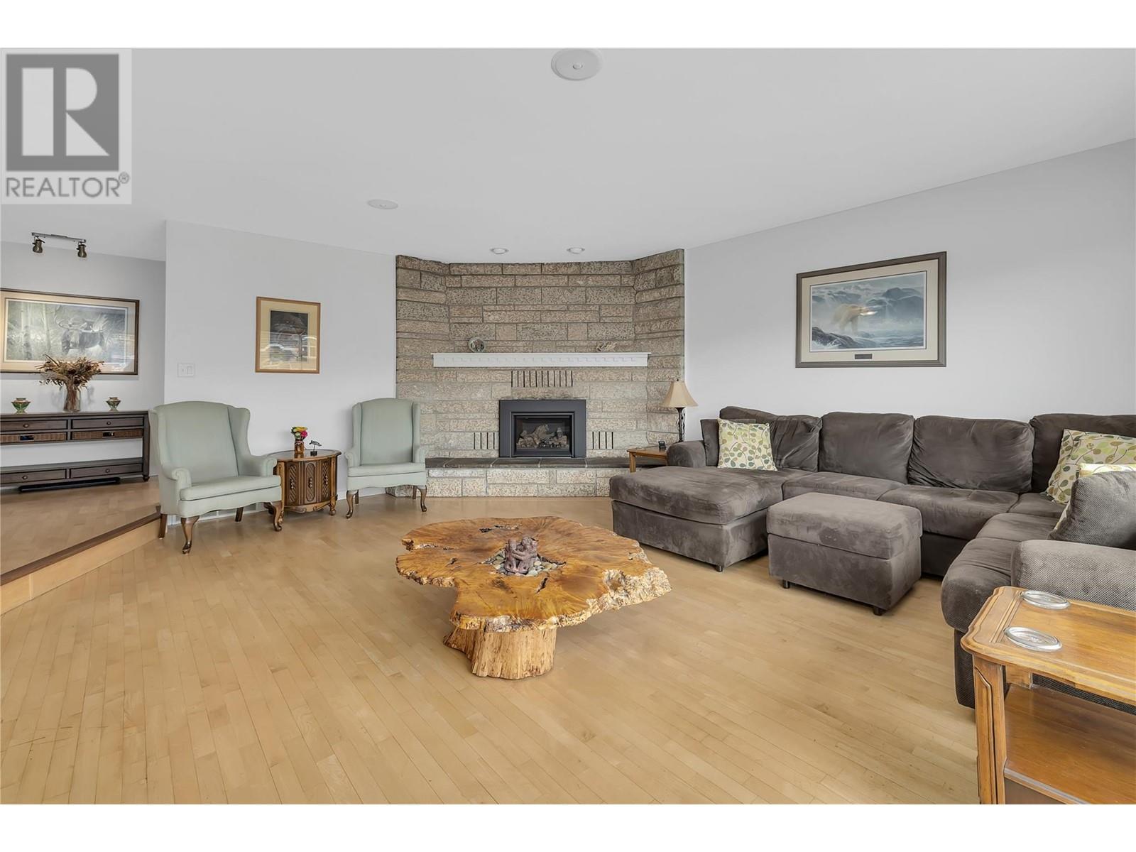  1686 Pritchard Drive, West Kelowna