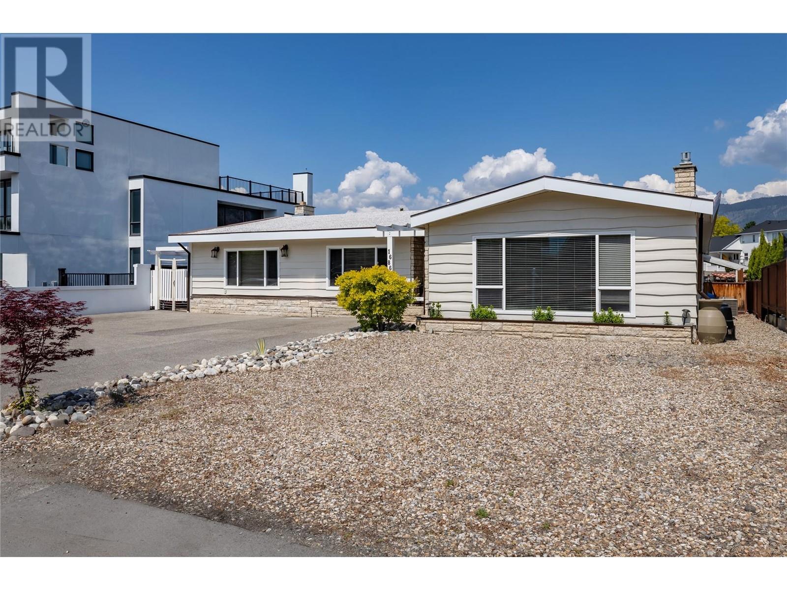  1686 Pritchard Drive, West Kelowna