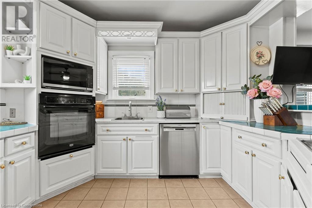 Photo 15 of 5331 Greenlane Road, Beamsville ON