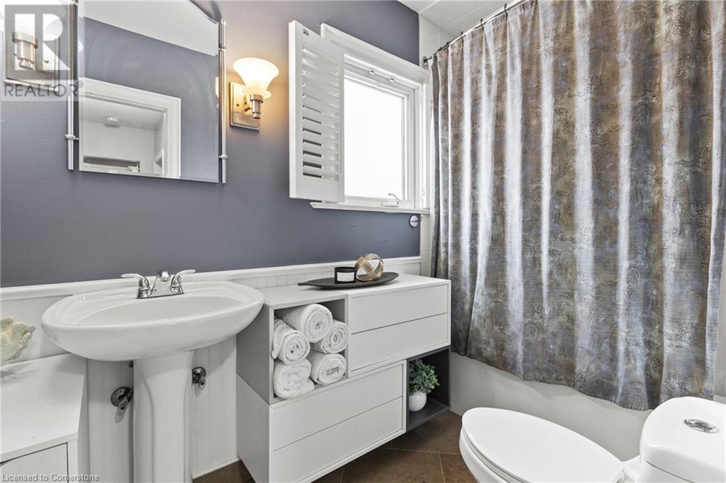 Photo 19 of 5331 Greenlane Road, Beamsville ON