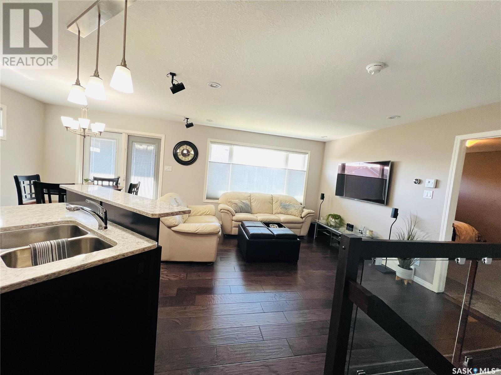 Photo 13 of 808 Battleford Trail, Swift Current SK