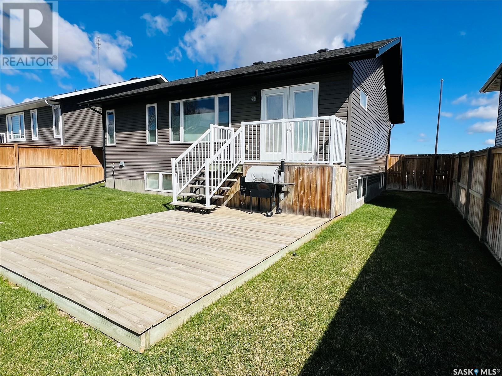 Photo 40 of 808 Battleford Trail, Swift Current SK