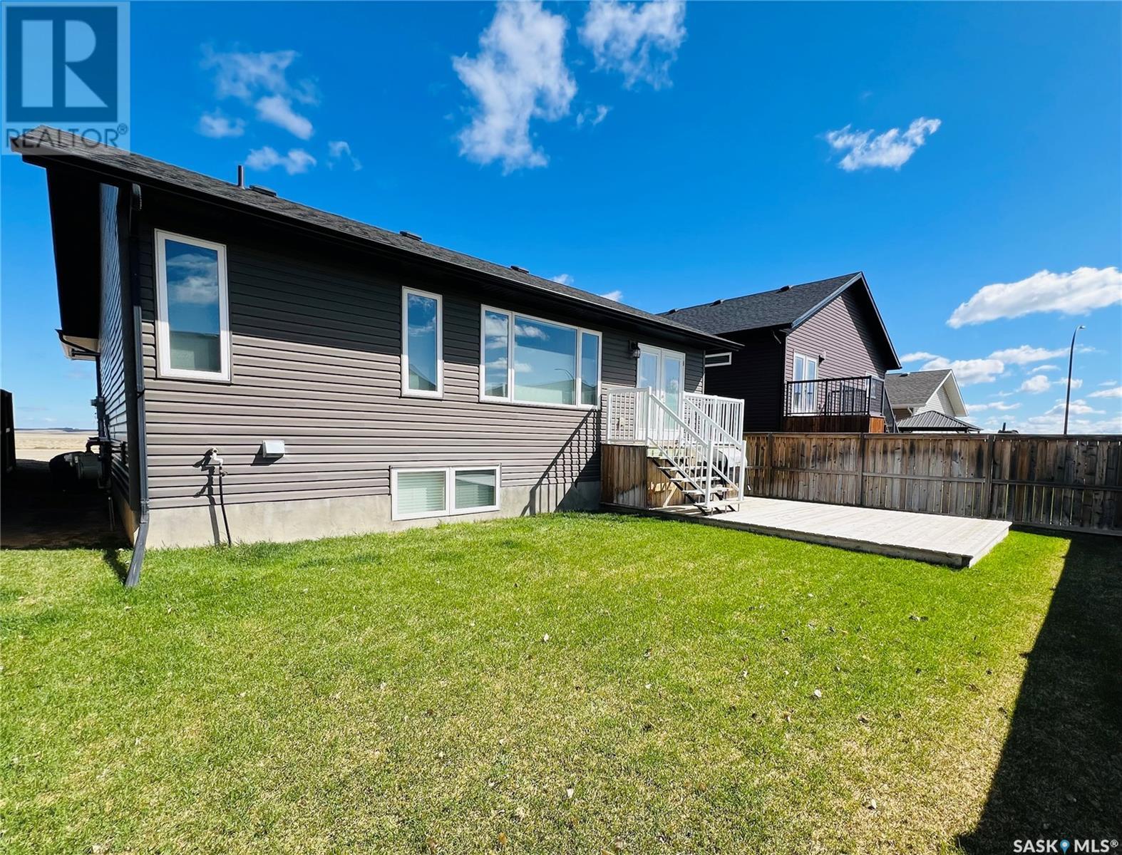 Photo 41 of 808 Battleford Trail, Swift Current SK
