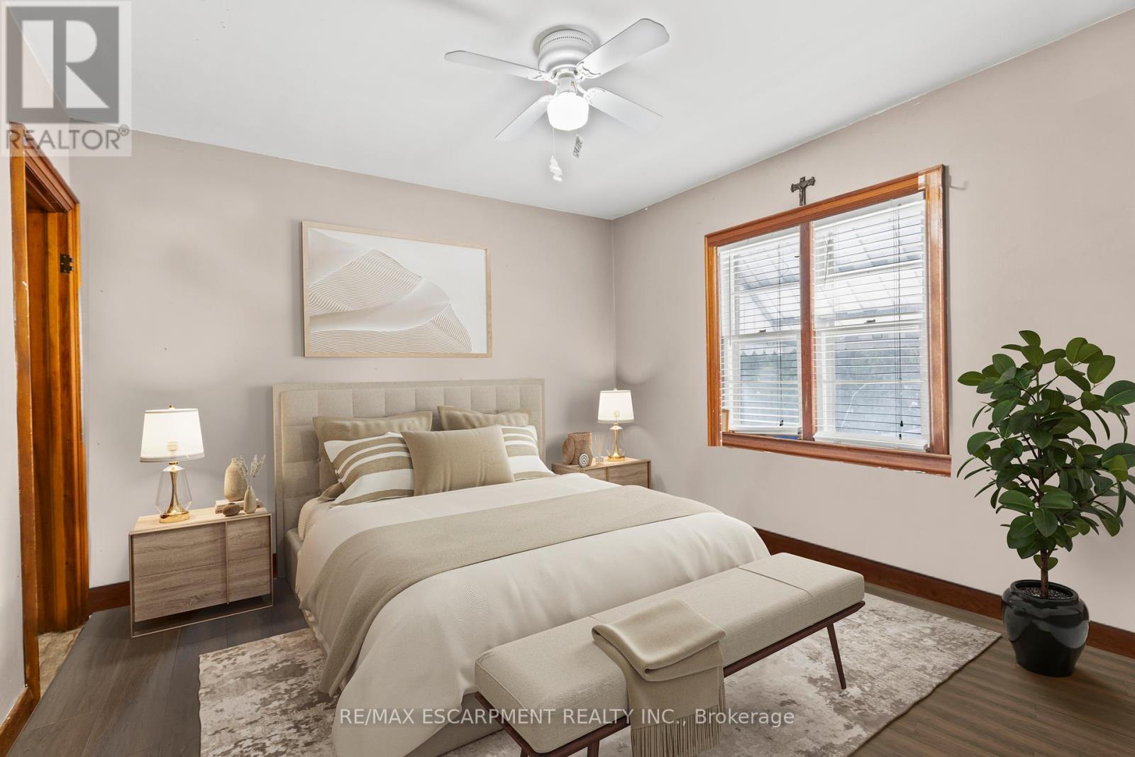 Photo 2 of 5331 Greenlane Road, Lincoln ON