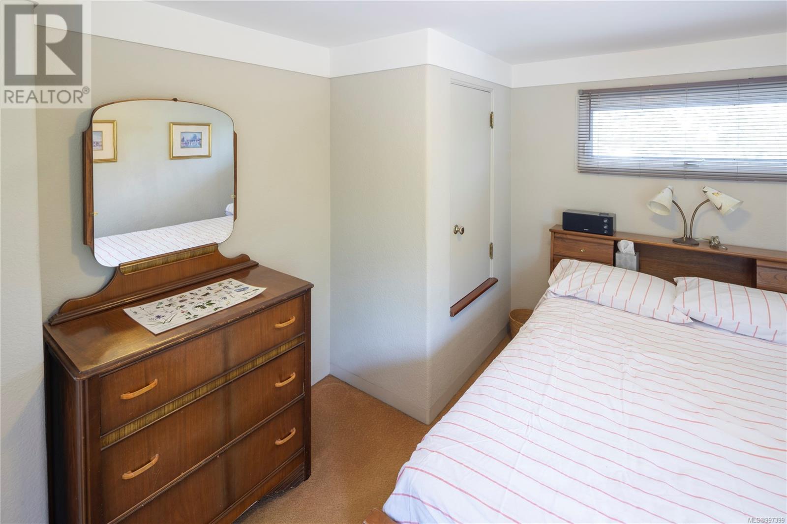 3815 Wilkinson Rd, Saanich