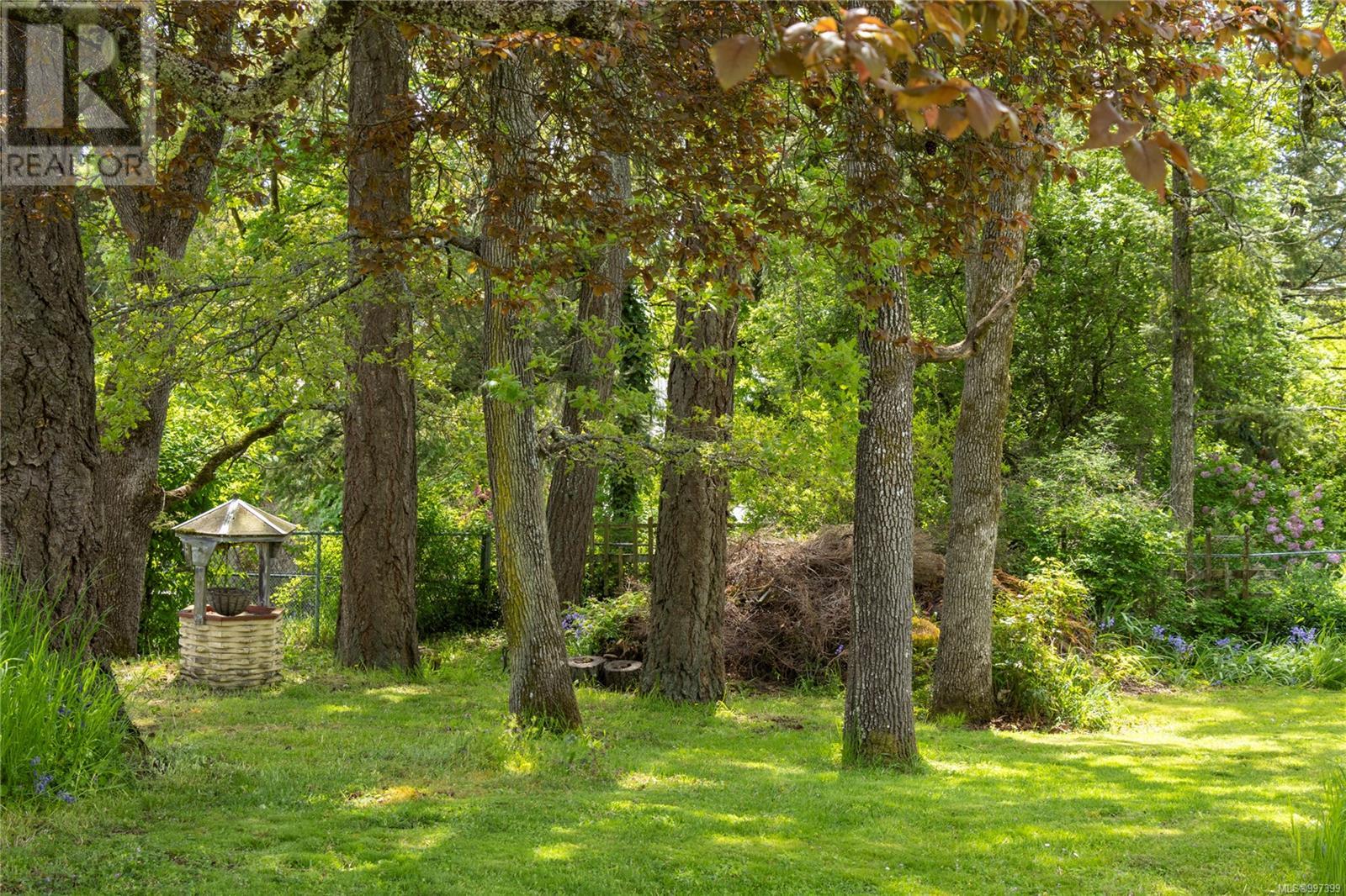 3815 Wilkinson Rd, Saanich