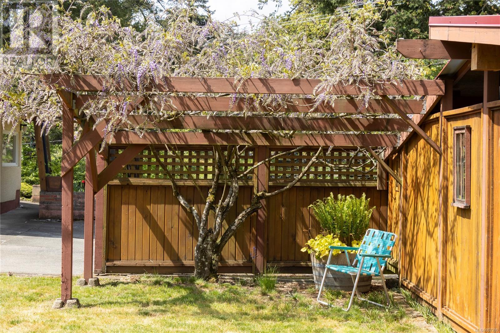  3815 Wilkinson Road, Saanich