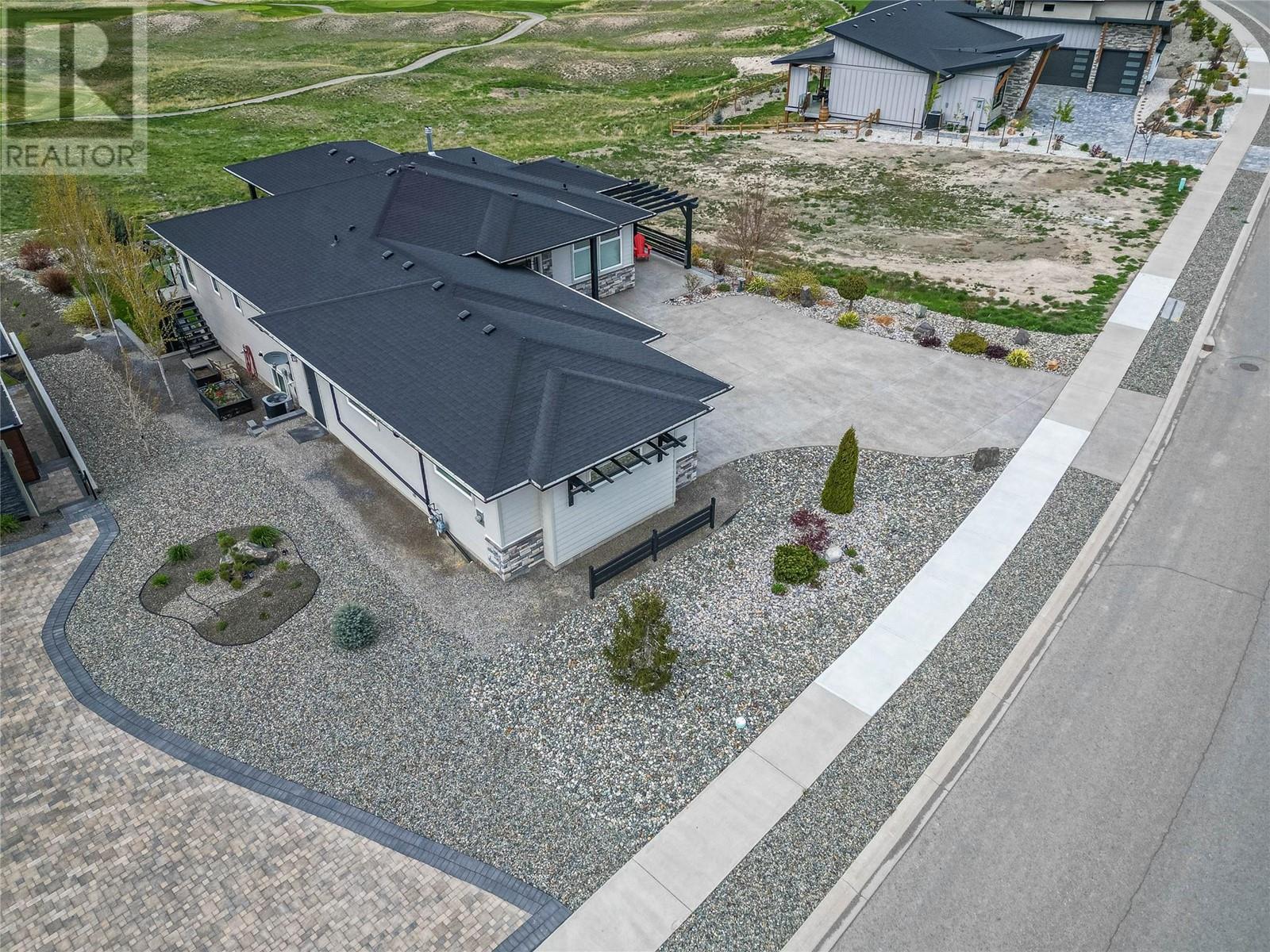 Photo 68 of 204 Rue Cheval Noir, Kamloops BC