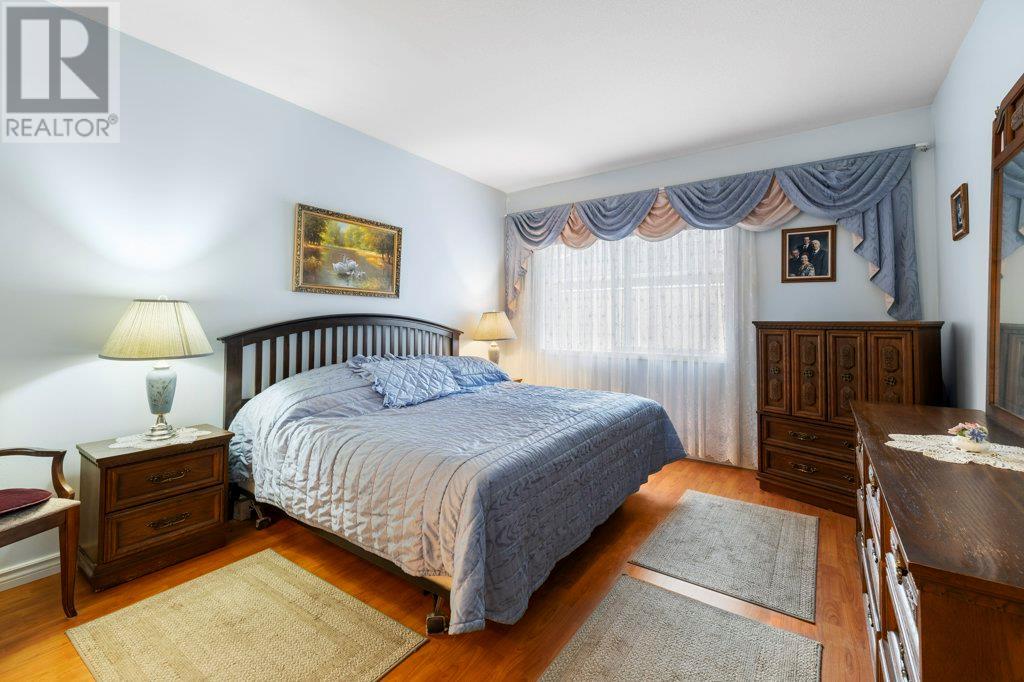 48 1874 Parkview Crescent, Kelowna