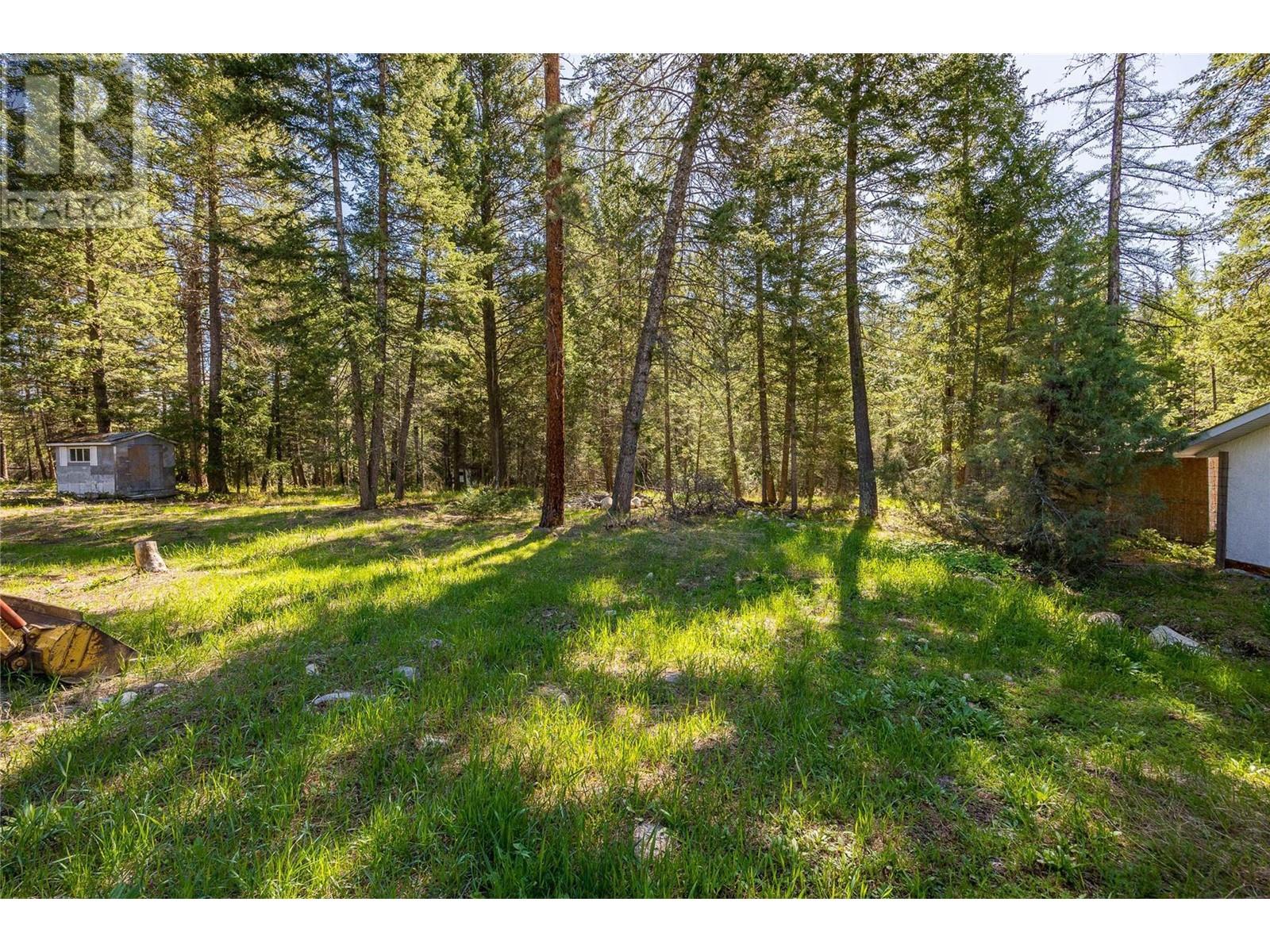 6580 33 Highway, Beaverdell