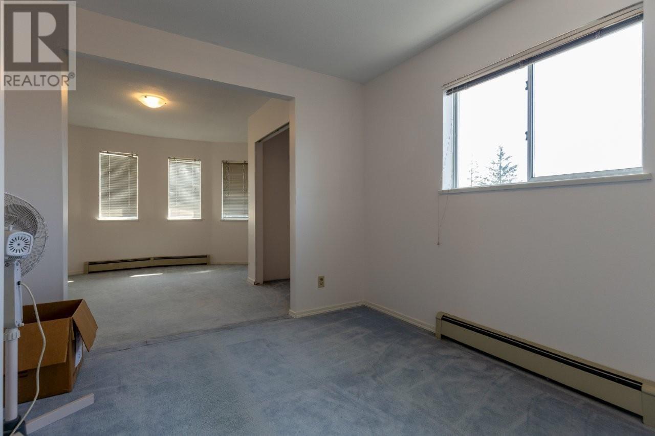 Photo 20 of 4925 Sidley Street, Burnaby BC