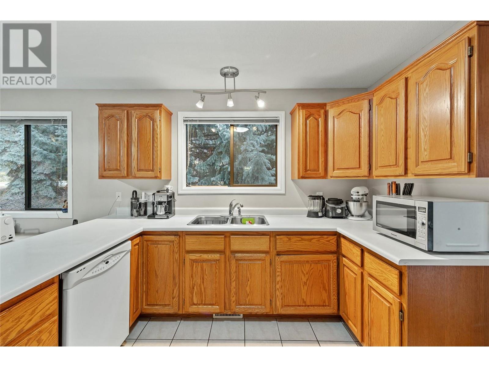  6029 Turner Avenue, Peachland