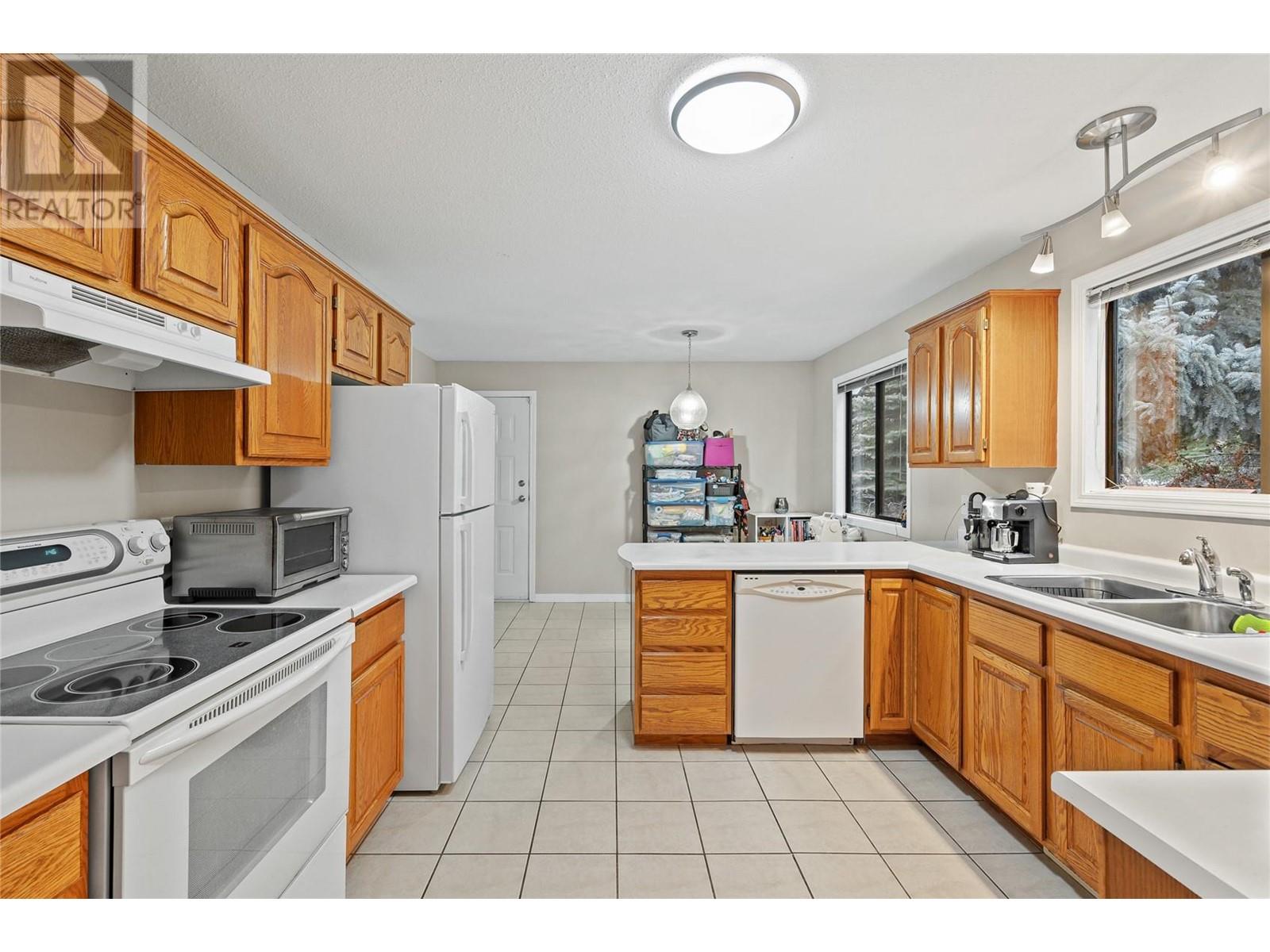  6029 Turner Avenue, Peachland