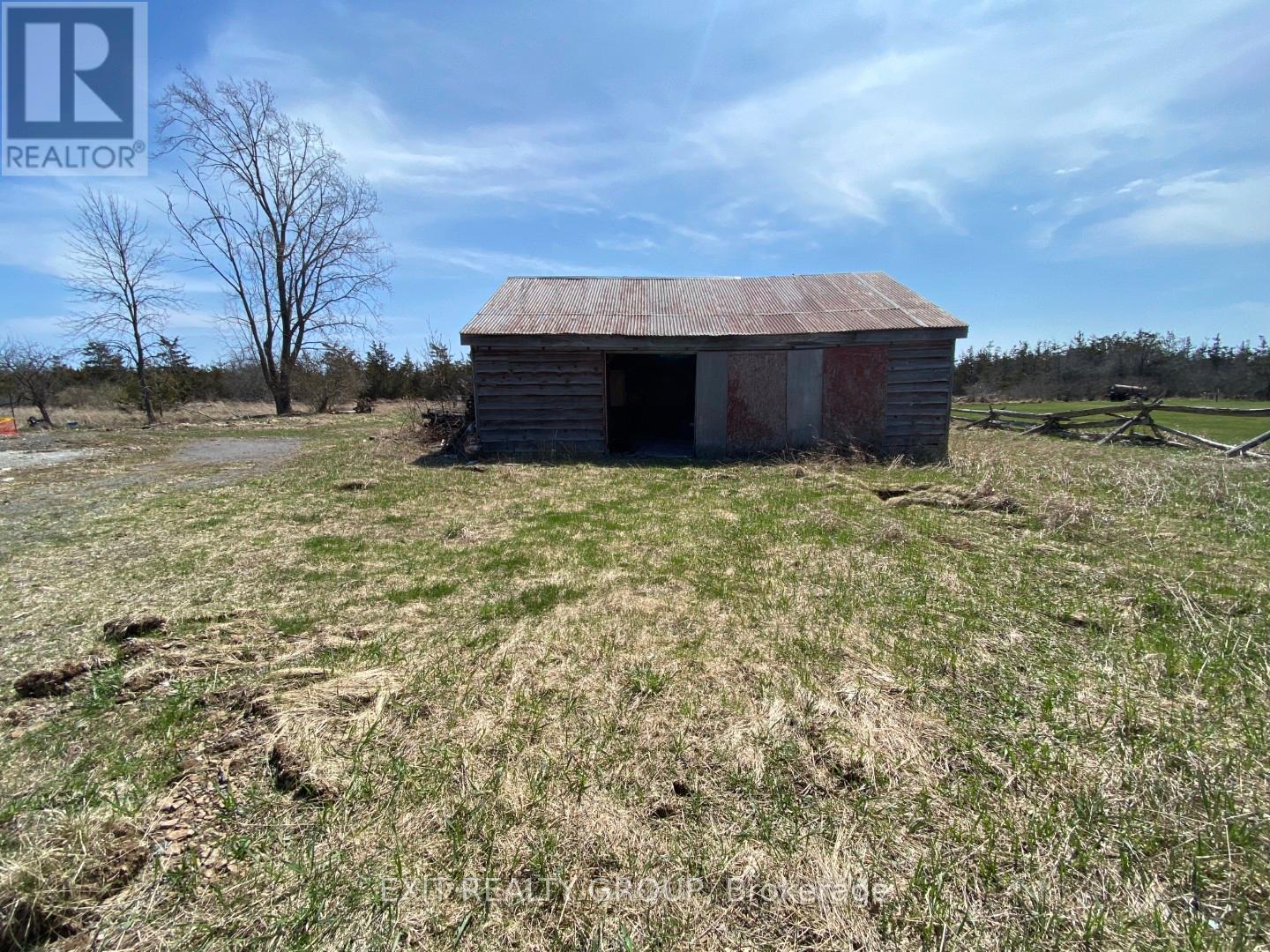 Photo 5 of 800 Chuckery Hill Road, Prince Edward County ON