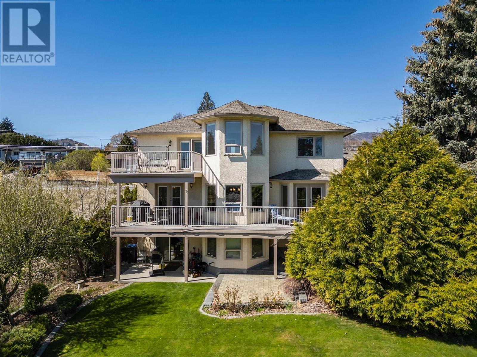  2341 Thacker Drive, West Kelowna