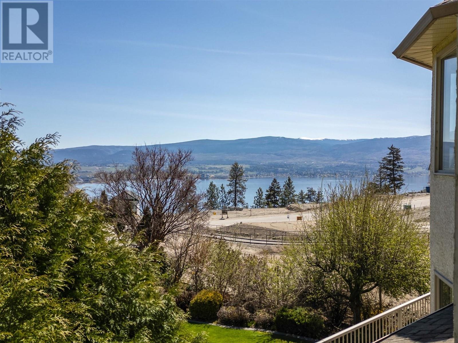  2341 Thacker Drive, West Kelowna