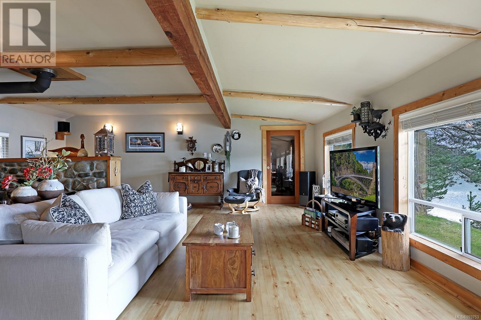 Photo 49 of 1120 Spider Lake Rd, Qualicum Beach BC