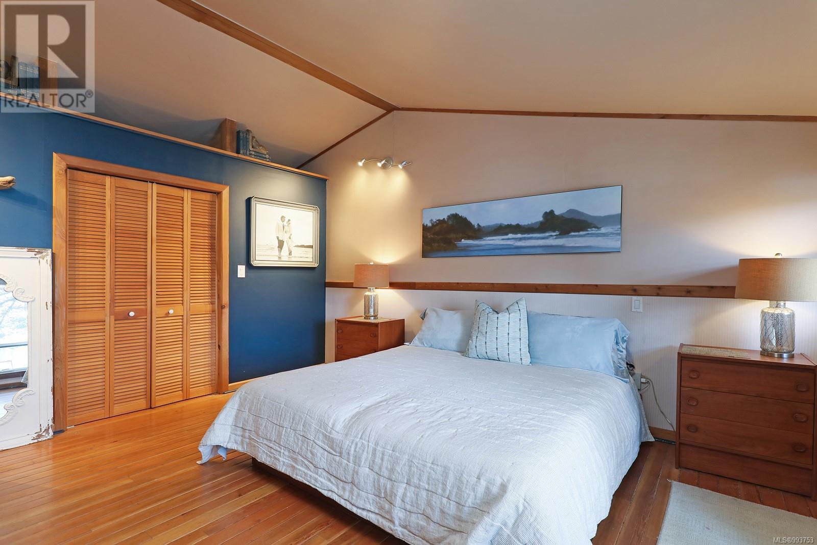 Photo 6 of 1120 Spider Lake Rd, Qualicum Beach BC