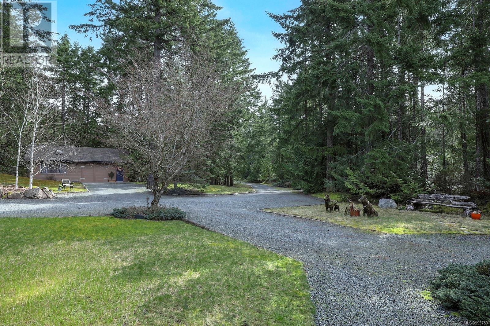 Photo 50 of 1120 Spider Lake Rd, Qualicum Beach BC