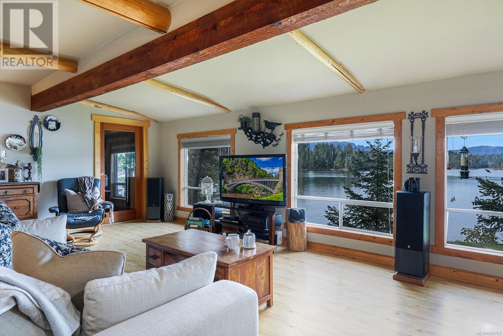 Photo 48 of 1120 Spider Lake Rd, Qualicum Beach BC