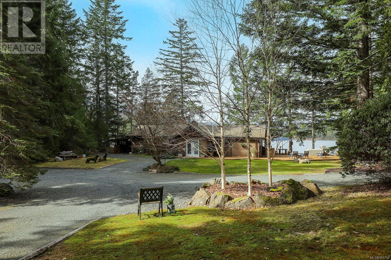 Photo 42 of 1120 Spider Lake Rd, Qualicum Beach BC