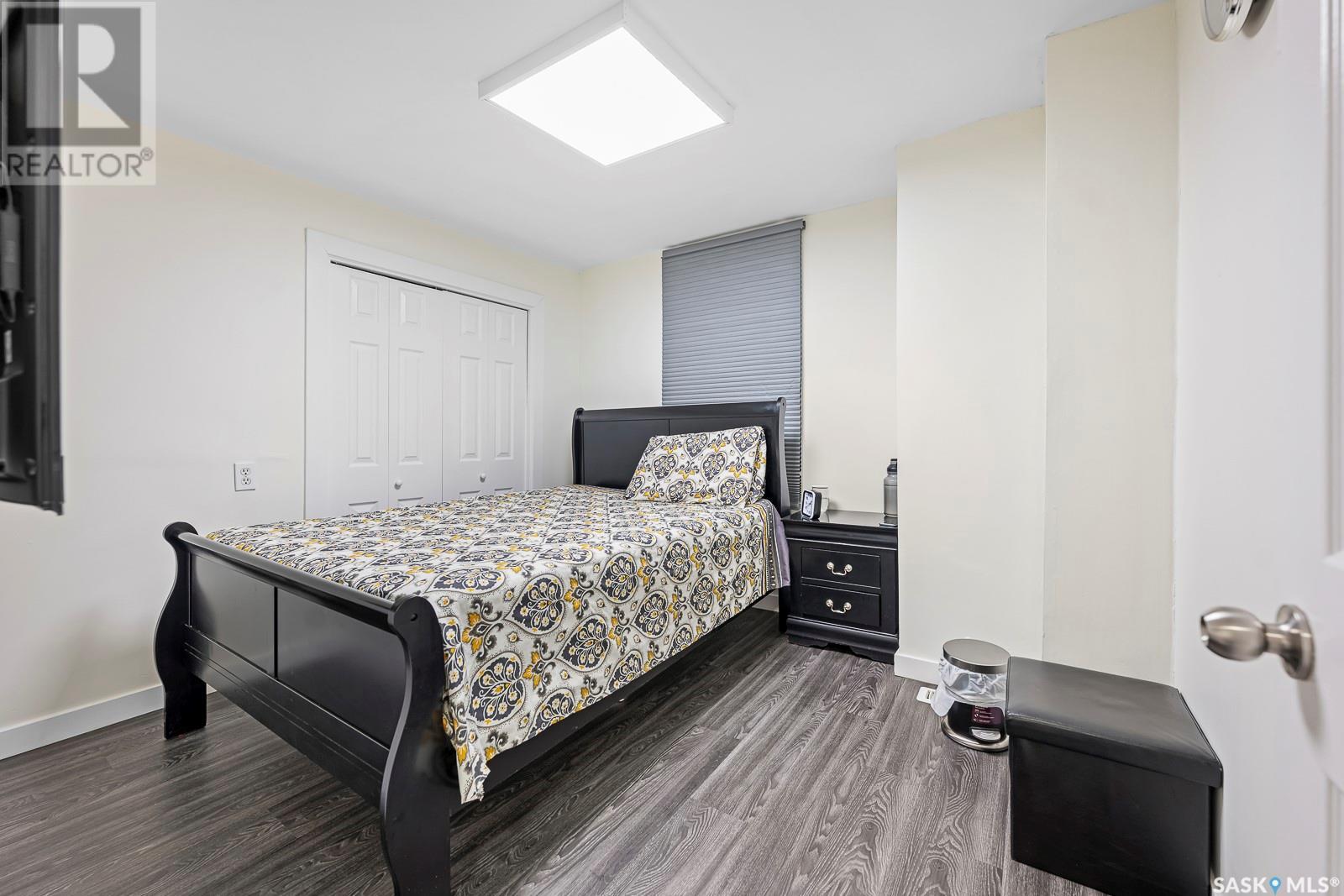 Photo 8 of 1131 Victoria Avenue, Regina SK