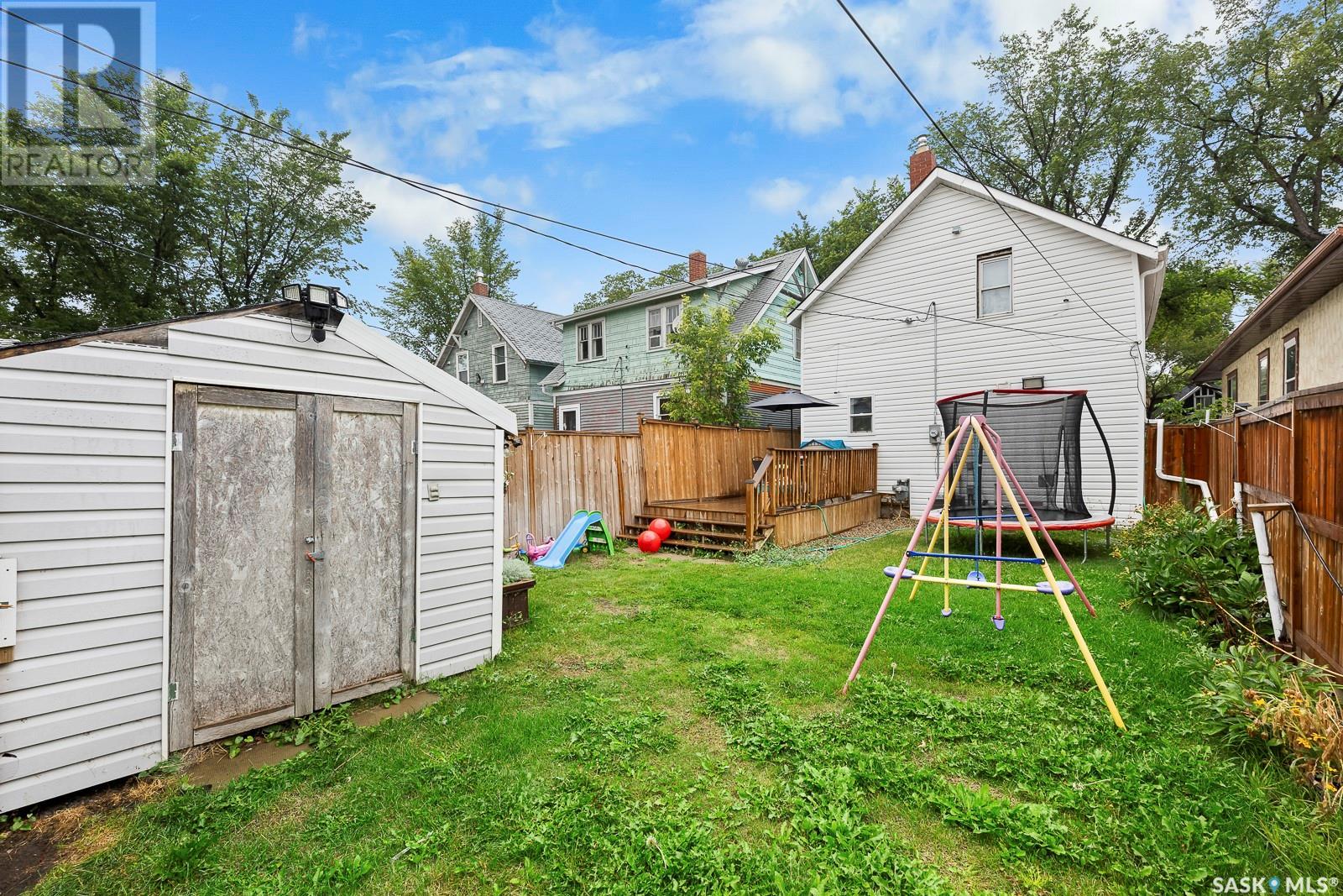 Photo 17 of 1131 Victoria Avenue, Regina SK