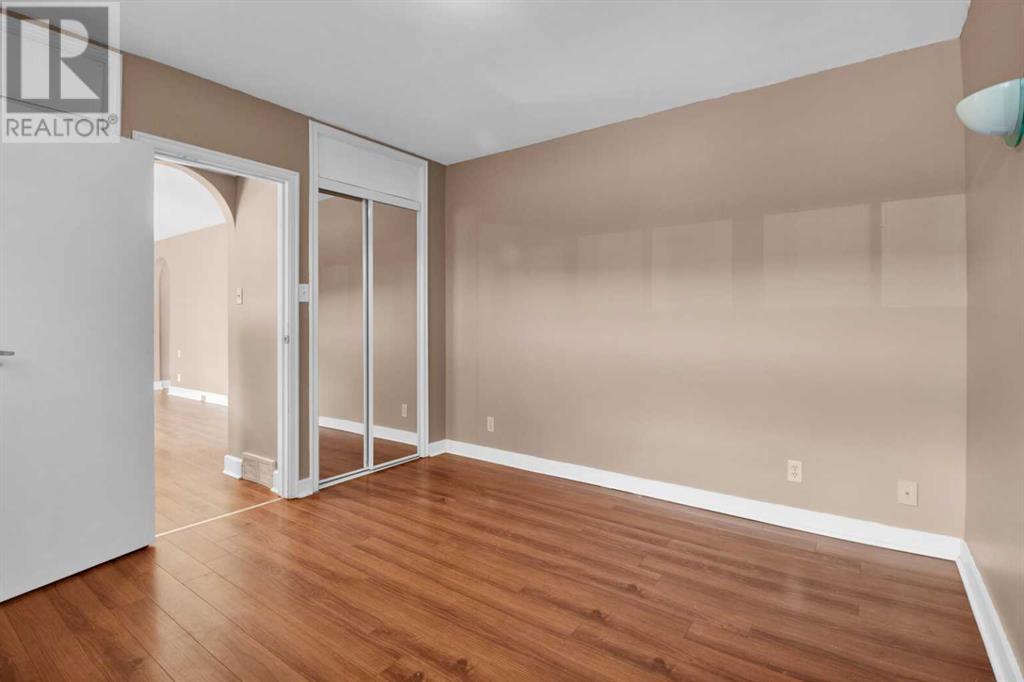 Single Family House Bungalow for Sale in   Avenue NE Winston Heights/Mountview Calgary 