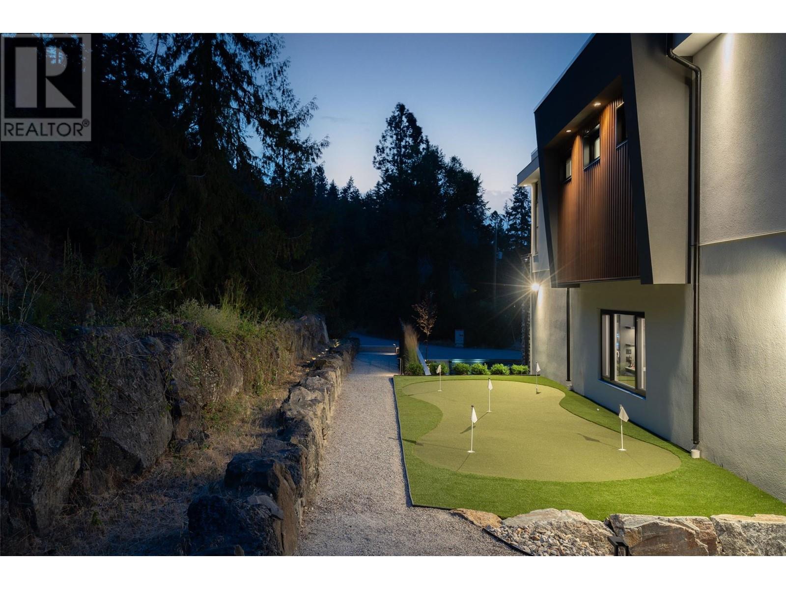 2843 Lakeridge Road, West Kelowna